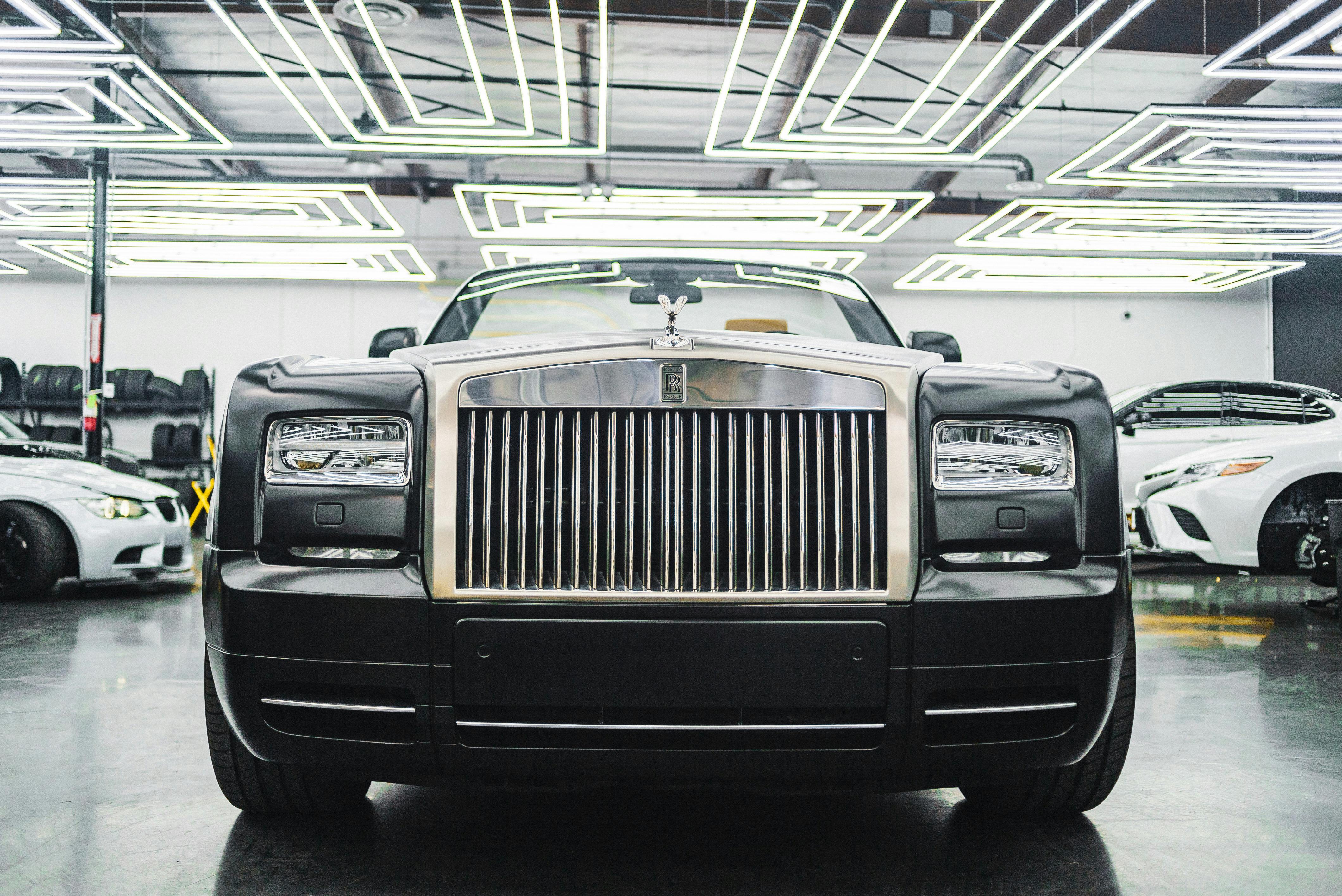Best Corporate Car Service NYC with Luxury Vehicles for Executive Clients