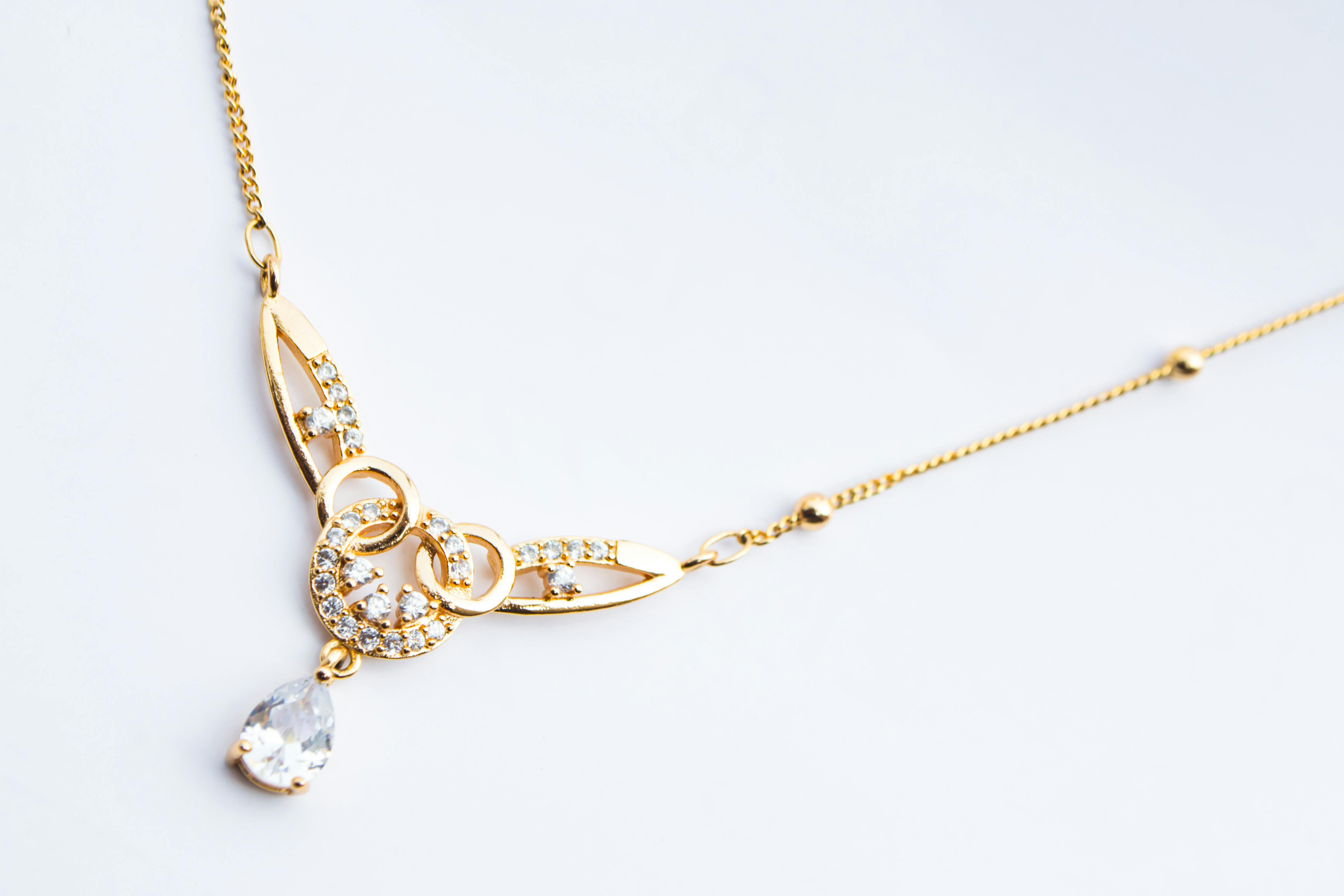 Diamond necklace Crafted for Timeless Luxury and Sophisticated Style